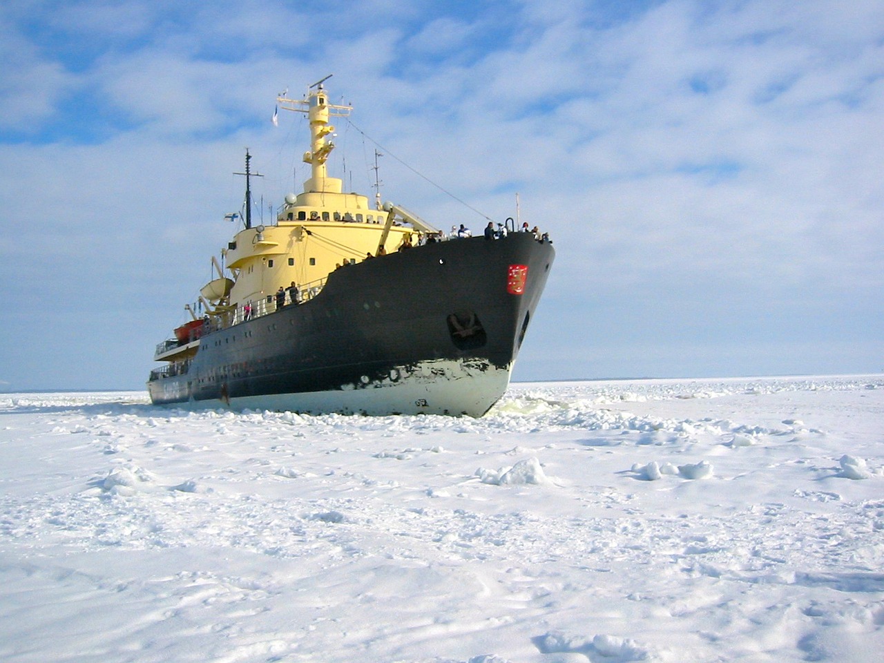 The Arctic Frontier: Russia, China, and the Contest for the Northern Sea Route